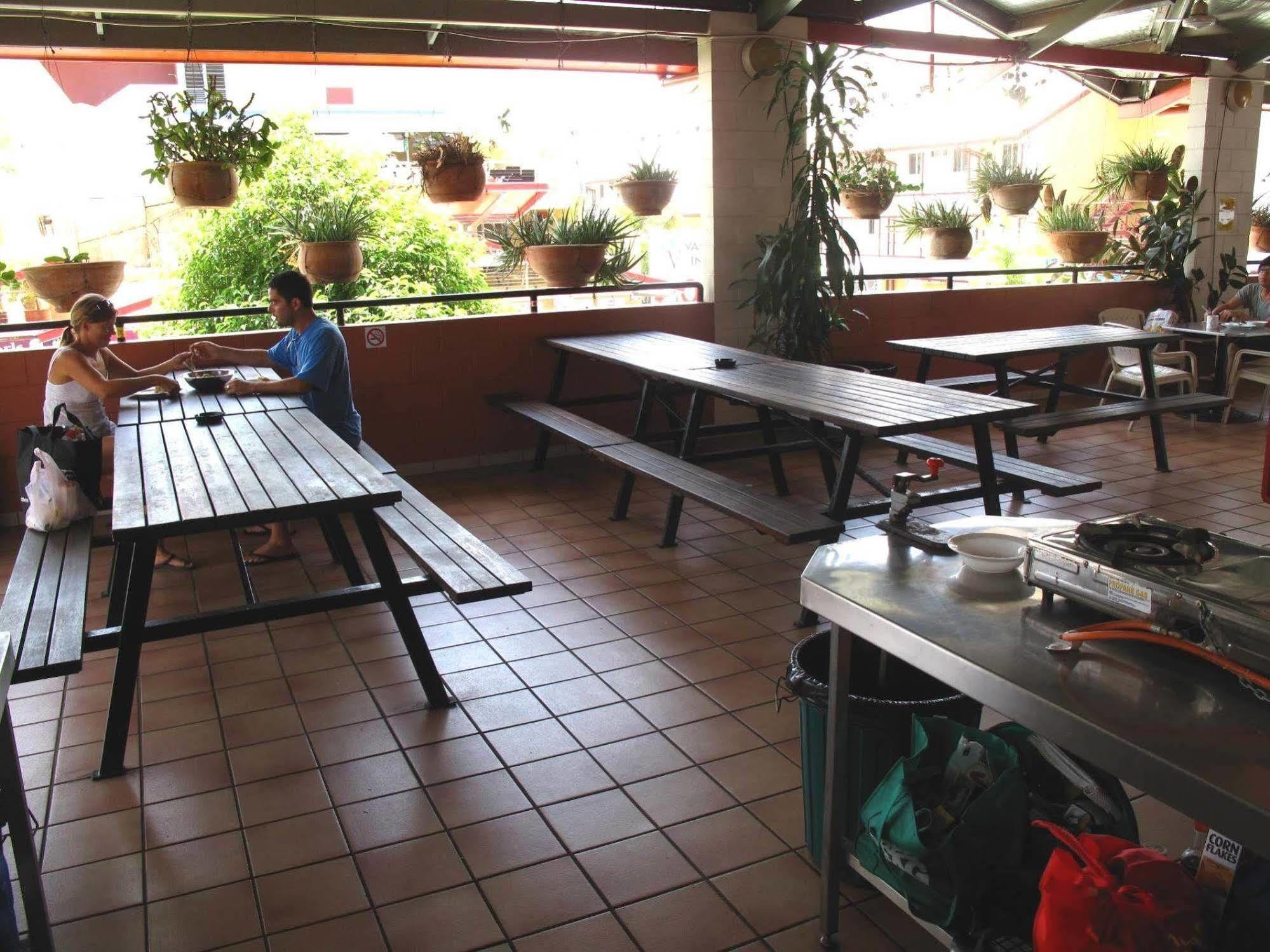 Chillis Backpackers Hostel Darwin Bagian luar foto